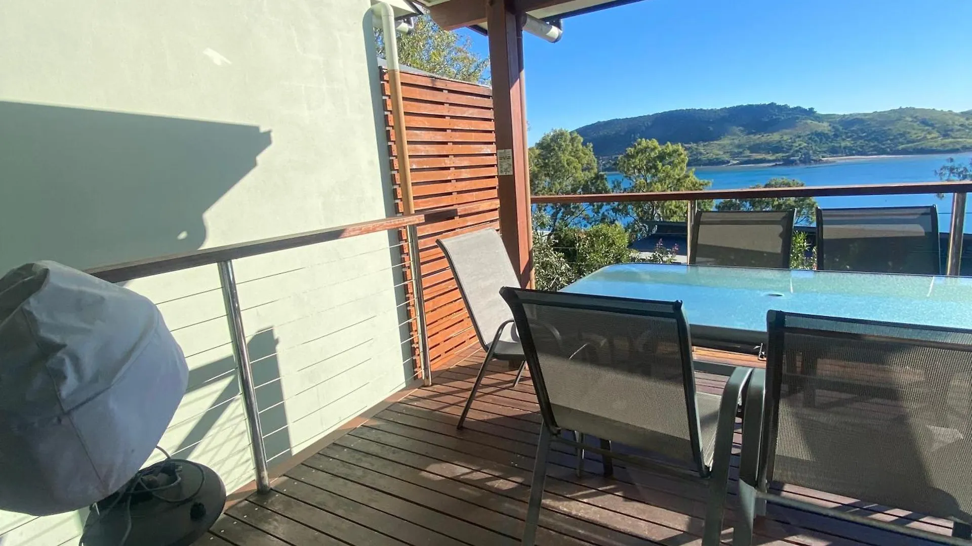 Family Island Dream Escape At Compass Point 10 Hamilton Island, 3Br Villa With Buggy 0*,  Australia